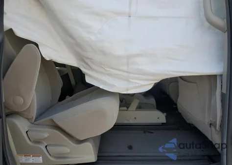 2017 Toyota Sienna Le z USA, uszkodzony, nr VIN 5TDKZ3DC7HS834280